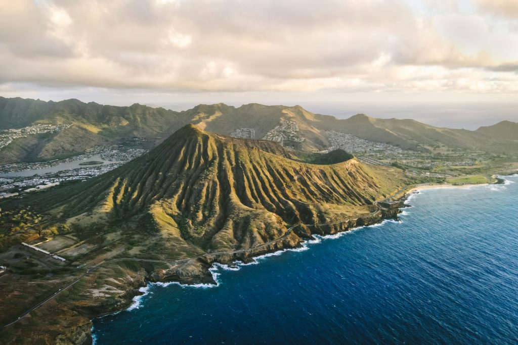 how many islands in hawaii can you visit